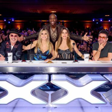 Howie, Heidi, Terry, Sofia, and Simon pose together during a taping of AGT: Season 19. (Photo property of NBC)