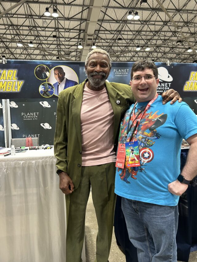 Actor Carl Lumbly poses with Jake's Take with Jacob Elyachar host Jacob Elyachar at 2026 Planet Comicon Kansas City