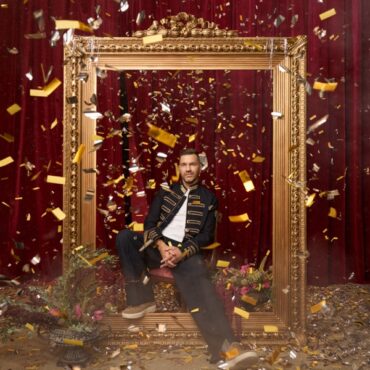 Stupid Heart is one of Andy Grammer’s strongest records to date and will light a fire under listeners to embrace their best lives. (Album cover property of Giant Soul Records LLC & S-Curve Records)